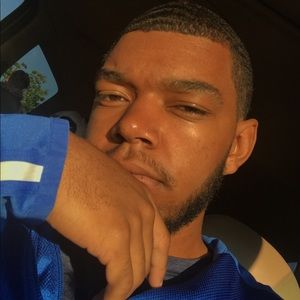 Meet your Posher, Darien